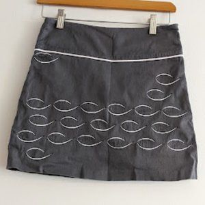 Nicola Quilter Gray and White Fish Skirt Size 2-4
